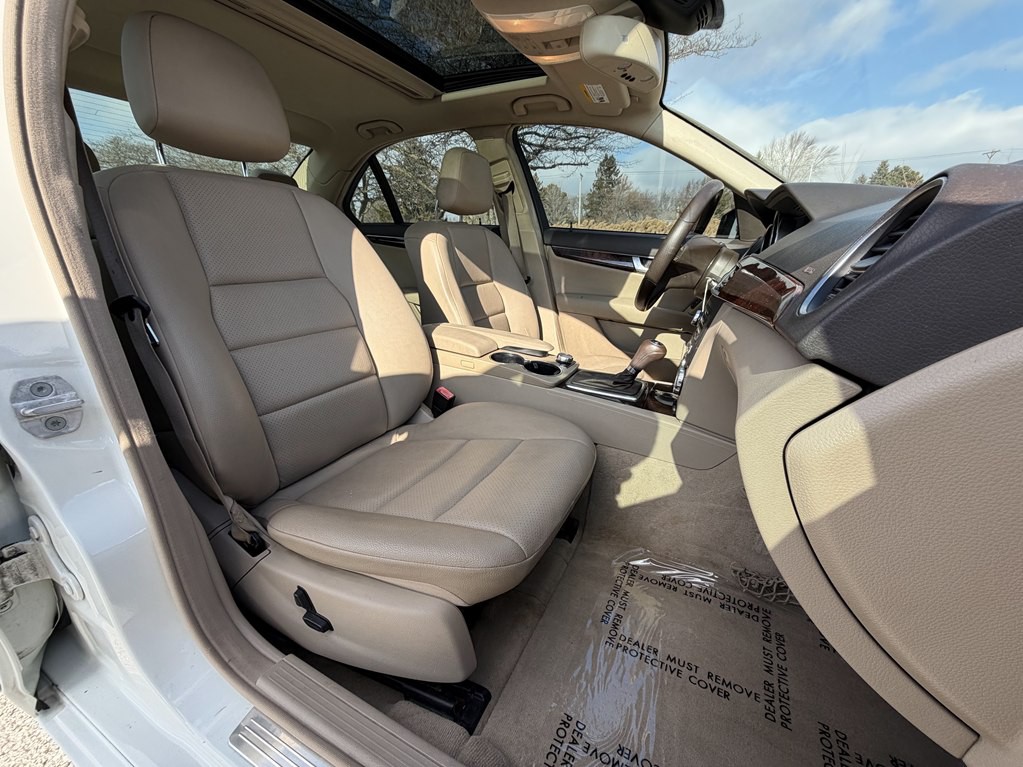 2012 Mercedes-Benz C-Class Image 29