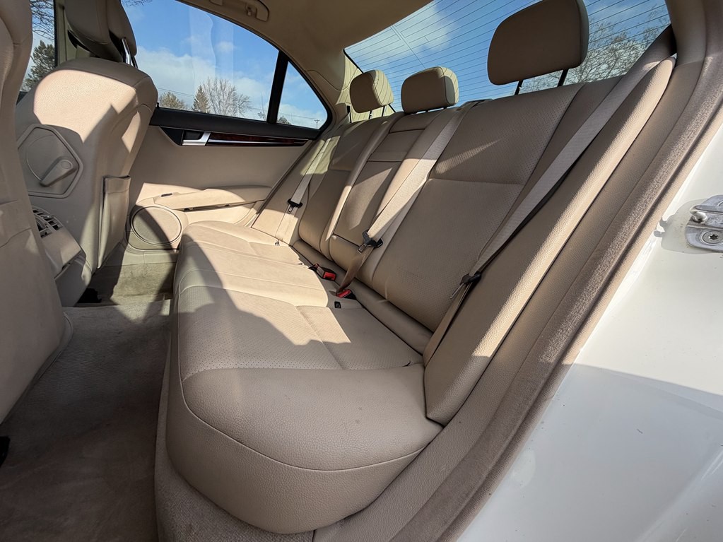 2012 Mercedes-Benz C-Class Image 41