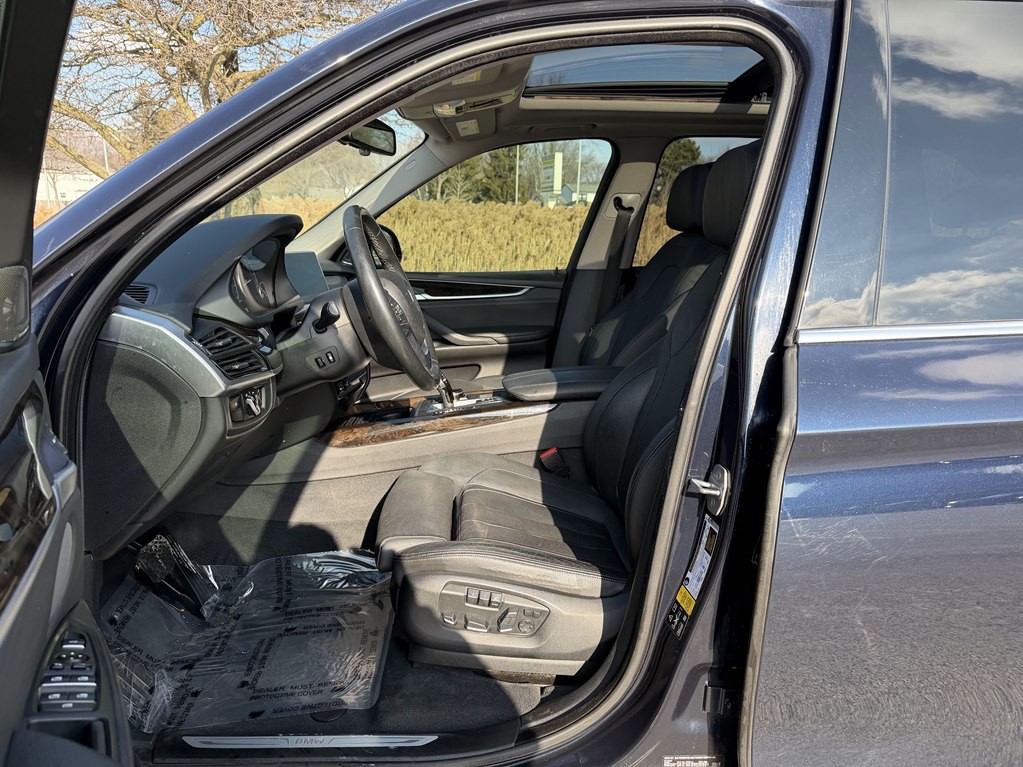 2016 BMW X5 Image 24