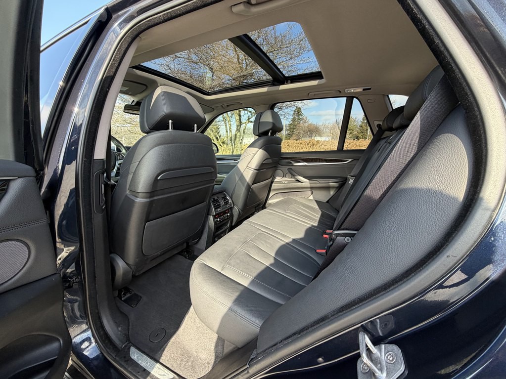 2016 BMW X5 Image 34