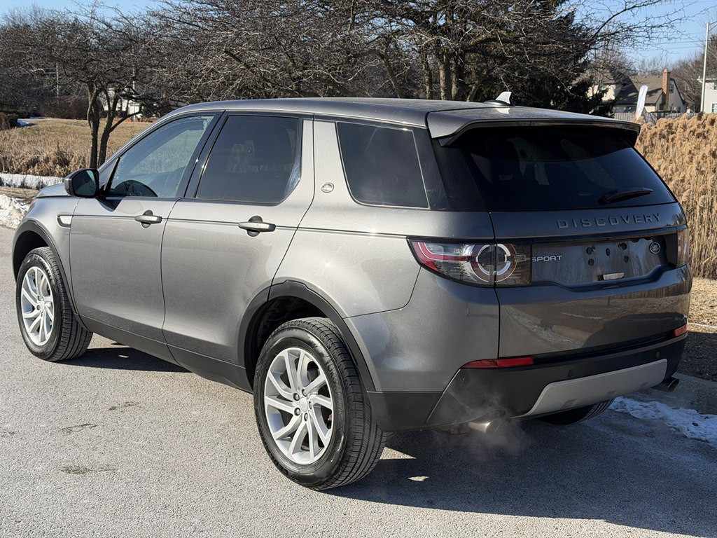2016 Land Rover Discovery Sport Image 4
