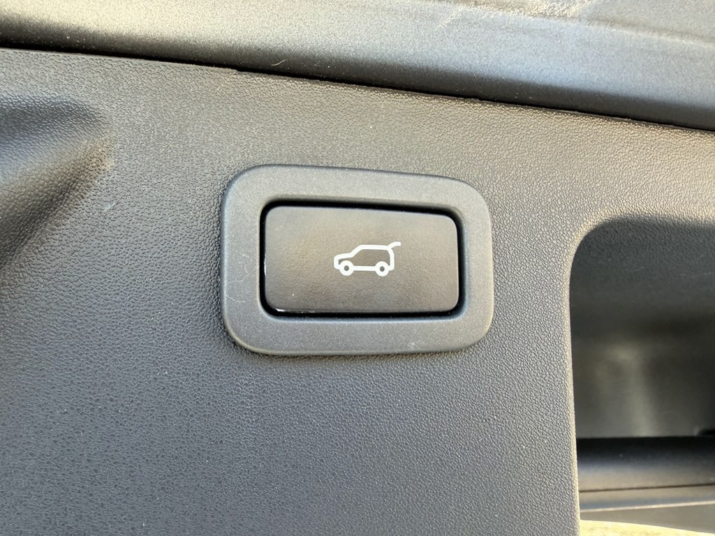 2016 Land Rover Discovery Sport Image 10