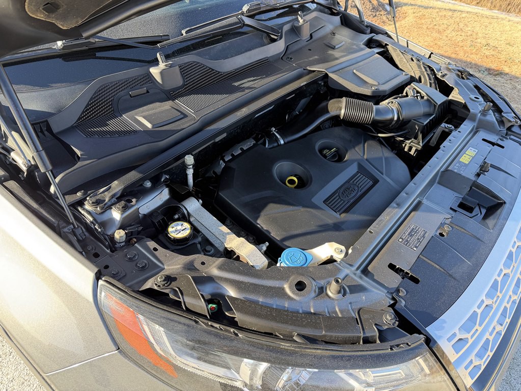 2016 Land Rover Discovery Sport Image 18