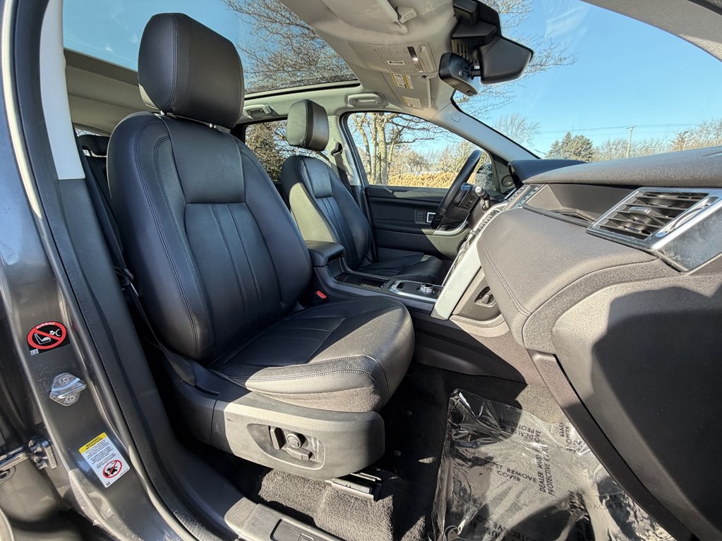 2016 Land Rover Discovery Sport Image 21