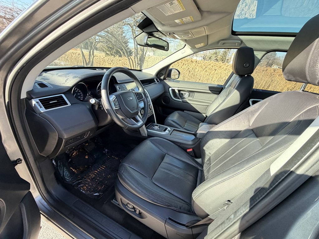 2016 Land Rover Discovery Sport Image 40