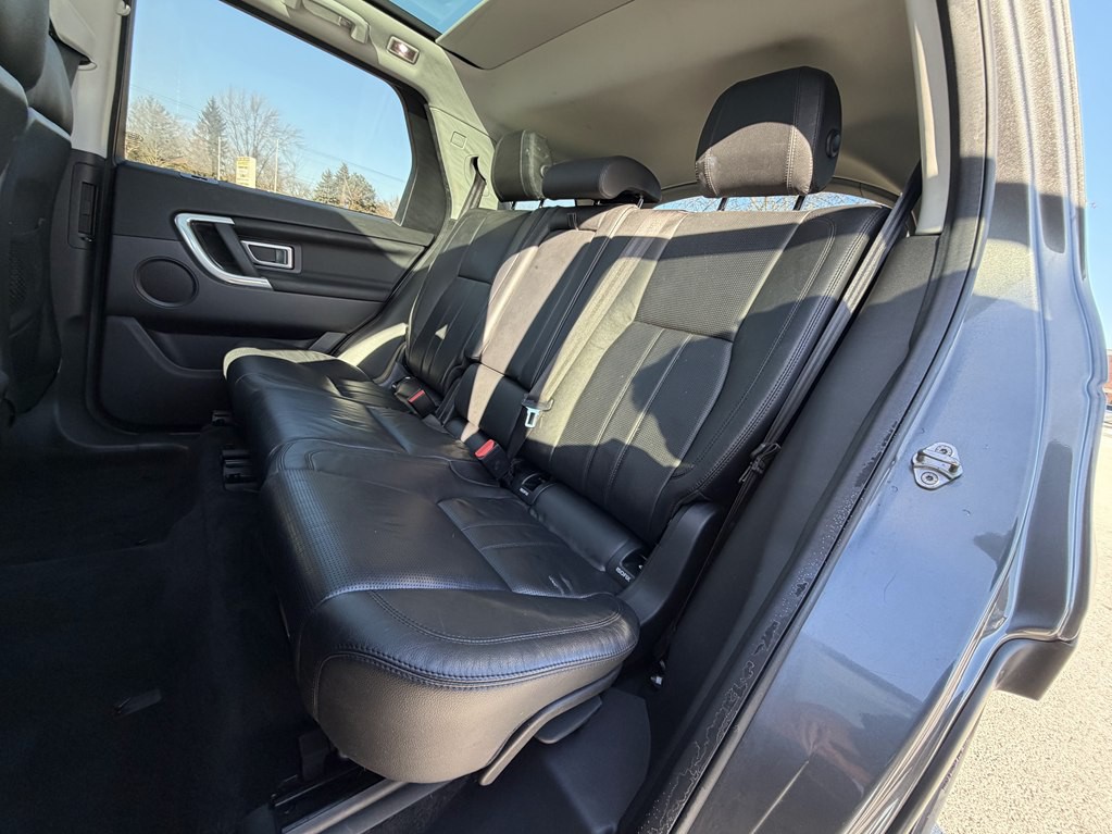 2016 Land Rover Discovery Sport Image 45