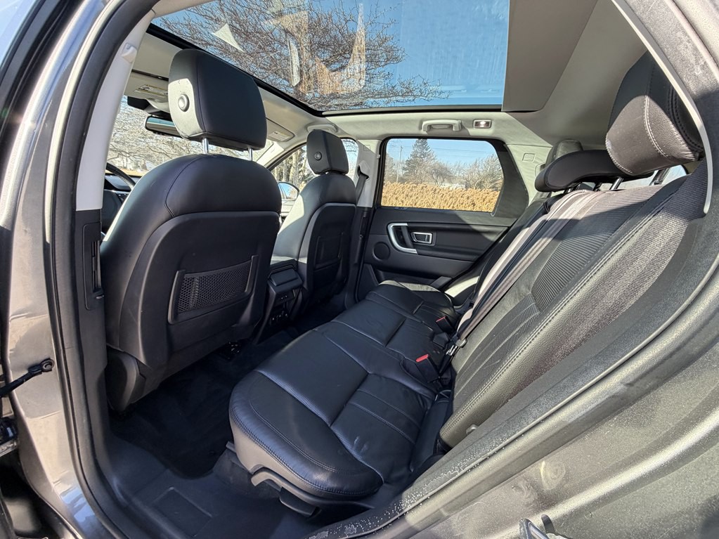 2016 Land Rover Discovery Sport Image 46