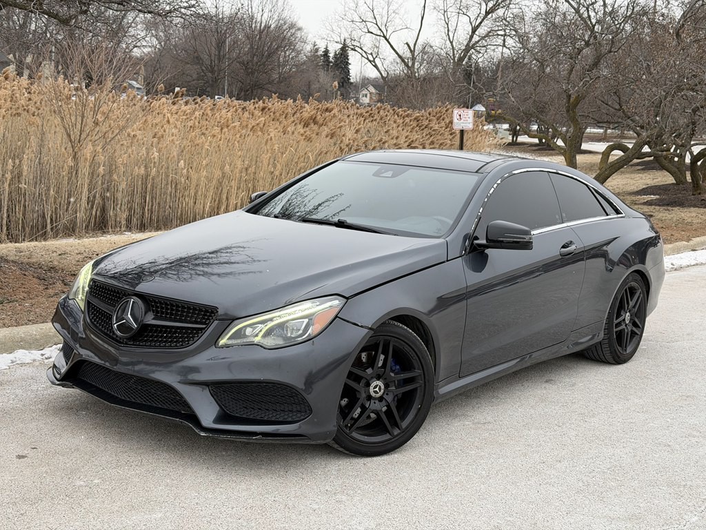 2016 Mercedes-Benz E-Class Image 1