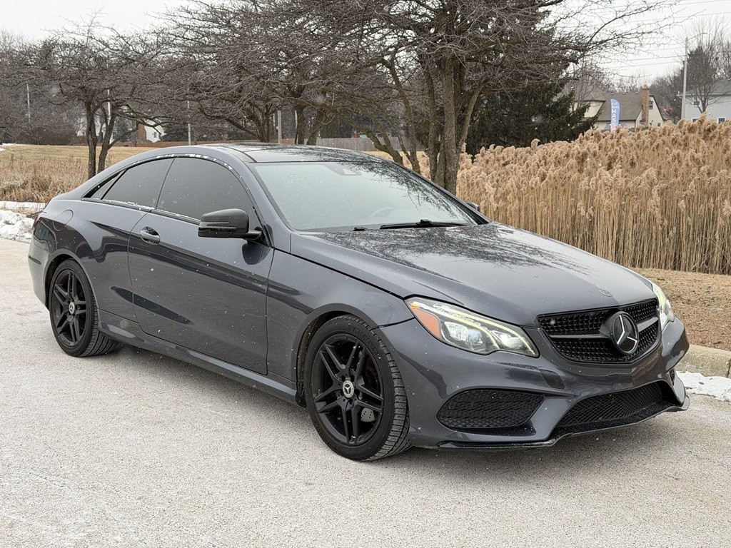 2016 Mercedes-Benz E-Class Image 3