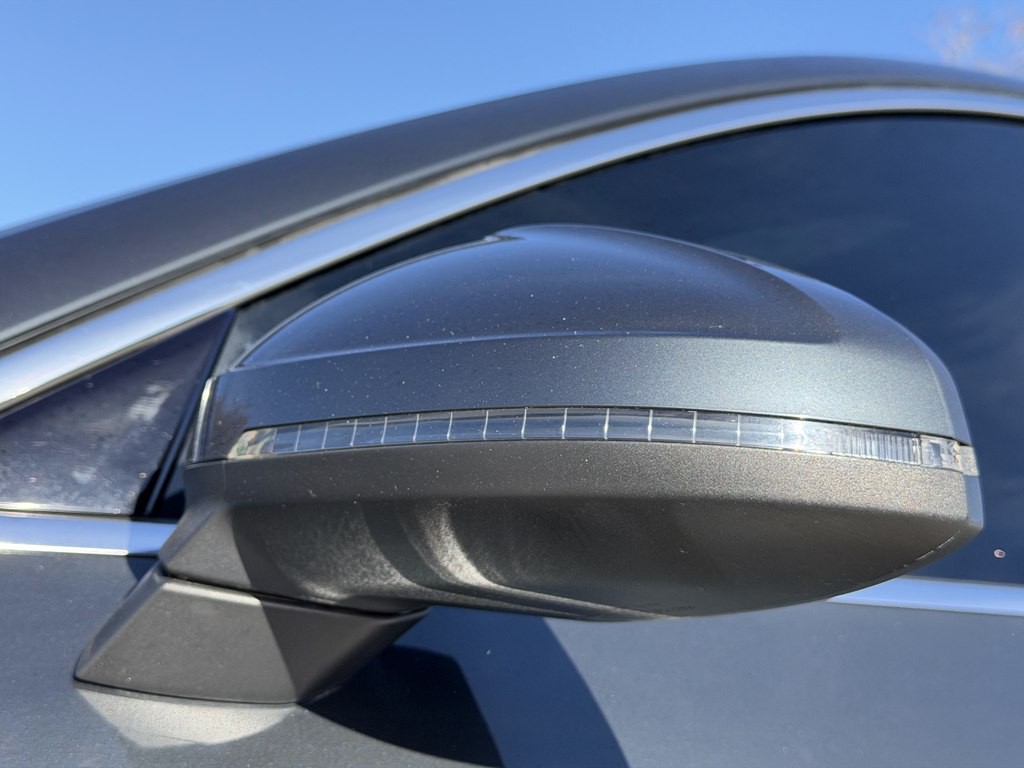 2017 Audi A4 Image 11