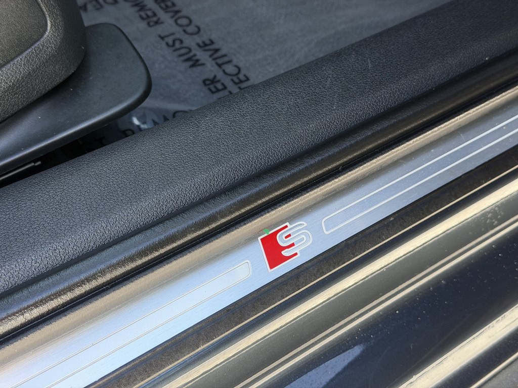 2017 Audi A4 Image 12