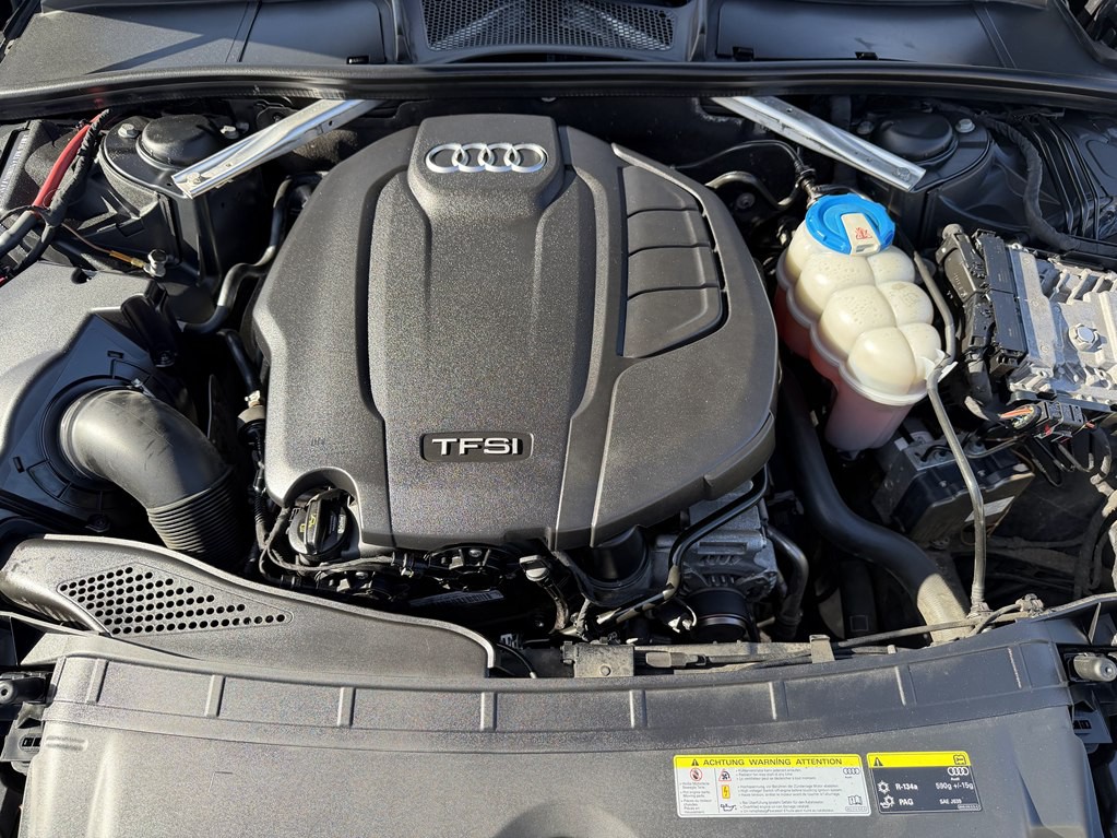 2017 Audi A4 Image 19
