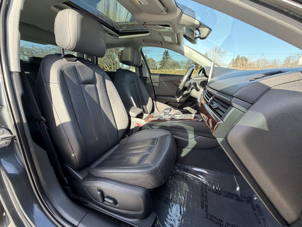 2017 Audi A4 Image 25