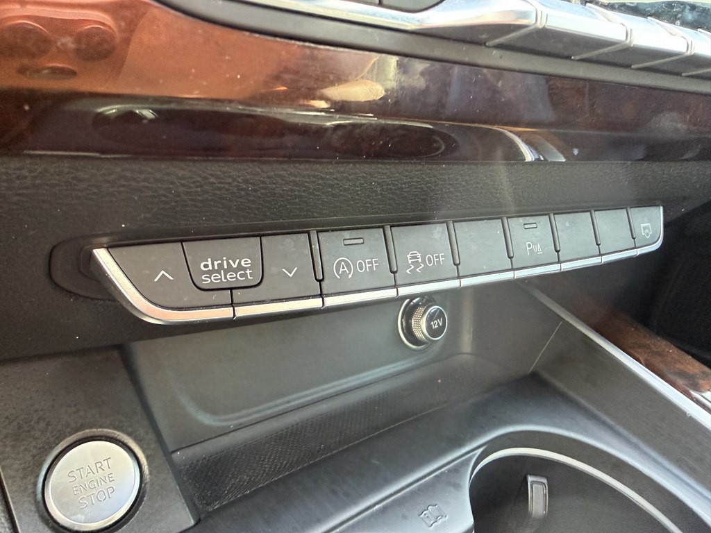 2017 Audi A4 Image 38