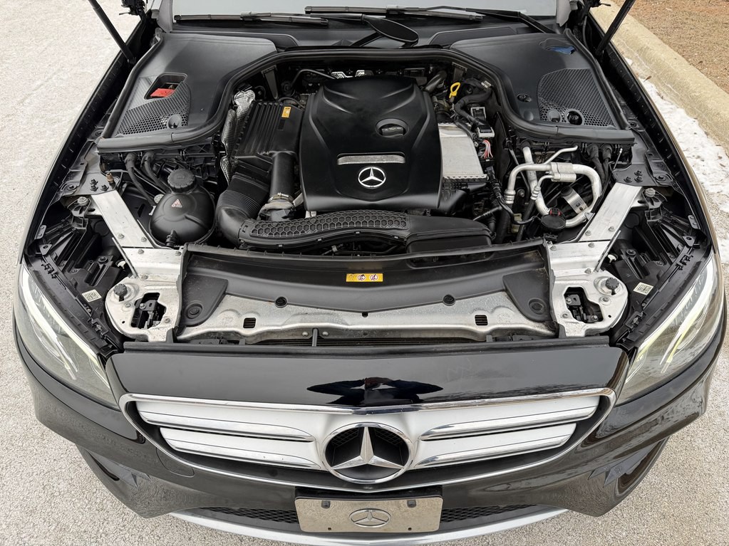2017 Mercedes-Benz E-Class Image 20