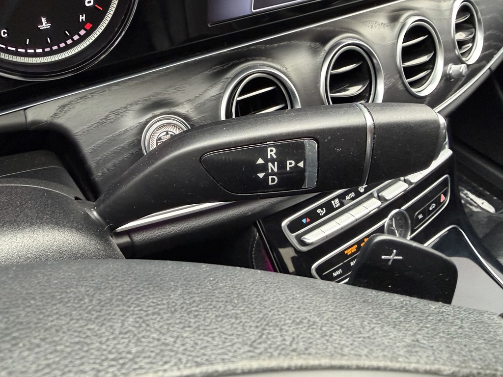 2017 Mercedes-Benz E-Class Image 29