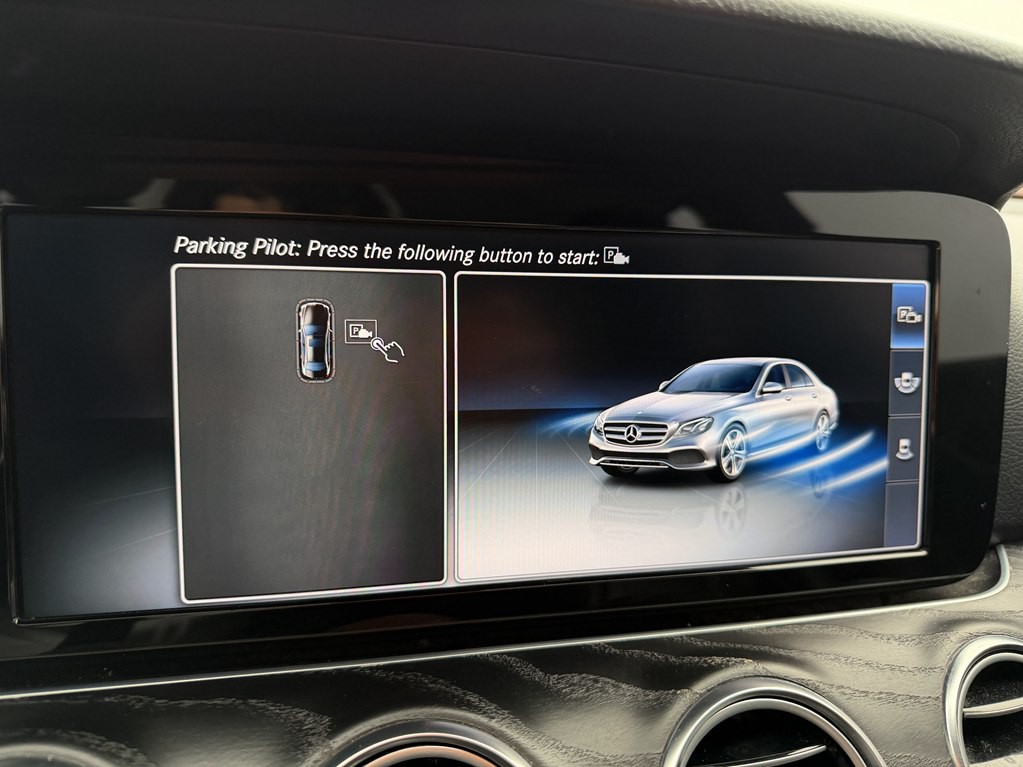 2017 Mercedes-Benz E-Class Image 34