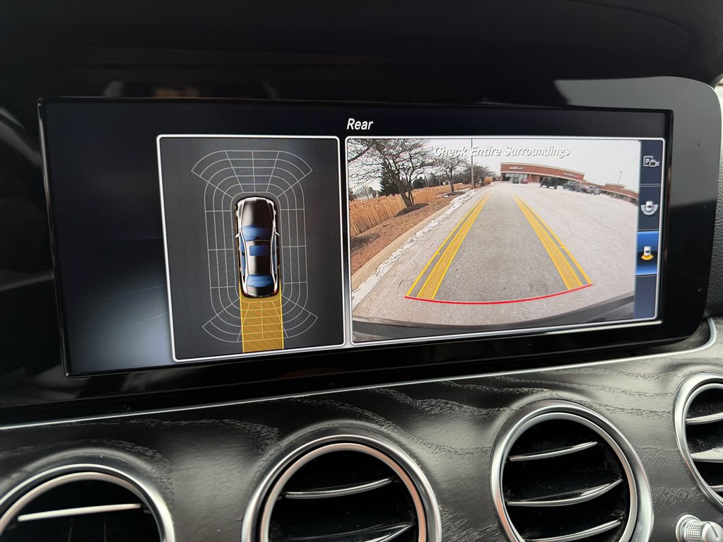 2017 Mercedes-Benz E-Class Image 36