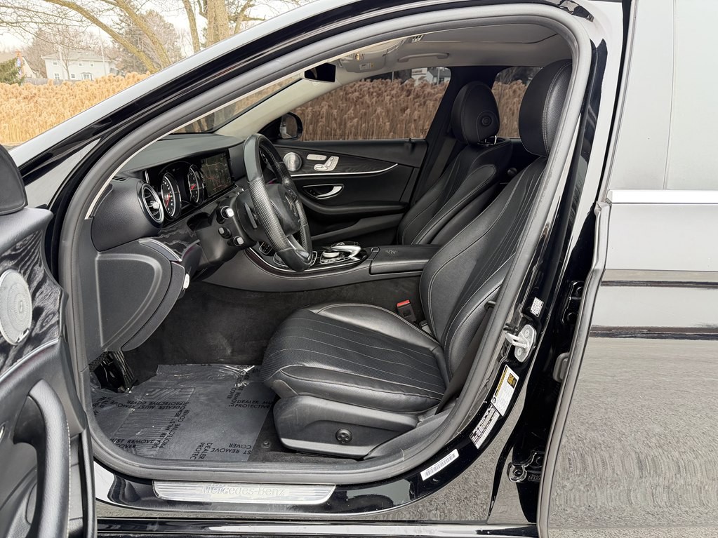 2017 Mercedes-Benz E-Class Image 39