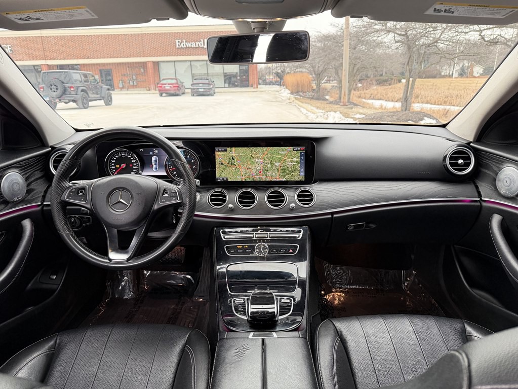 2017 Mercedes-Benz E-Class Image 44