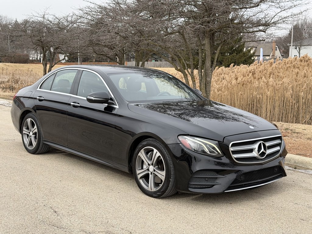 2017 Mercedes-Benz E-Class Image 3