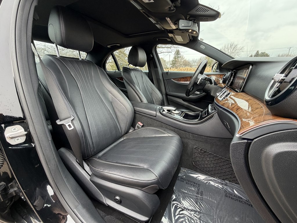 2017 Mercedes-Benz E-Class Image 16