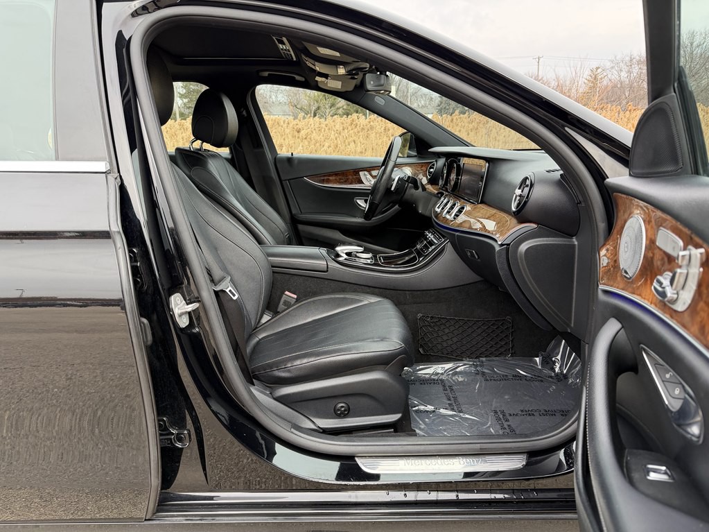 2017 Mercedes-Benz E-Class Image 17