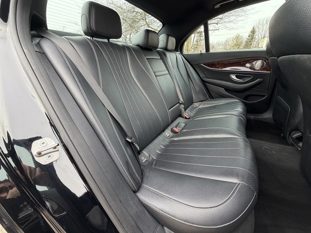 2017 Mercedes-Benz E-Class Image 20