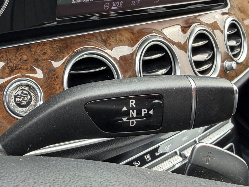 2017 Mercedes-Benz E-Class Image 27