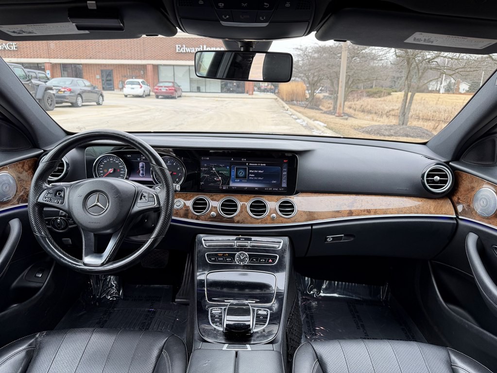 2017 Mercedes-Benz E-Class Image 39