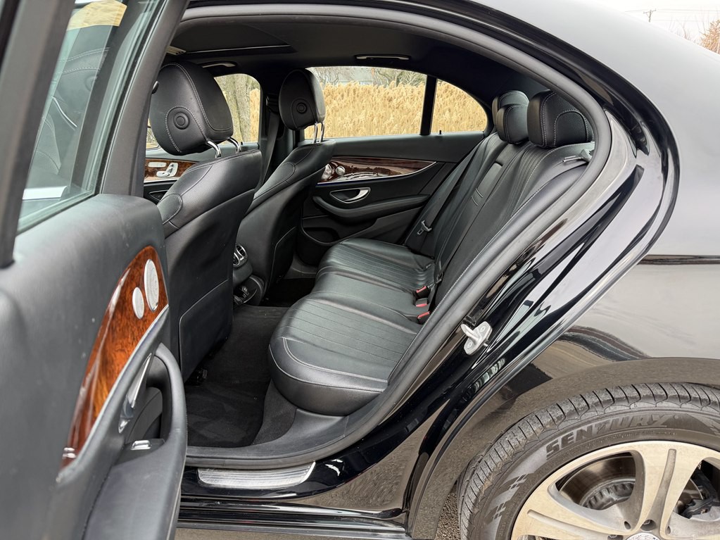 2017 Mercedes-Benz E-Class Image 43