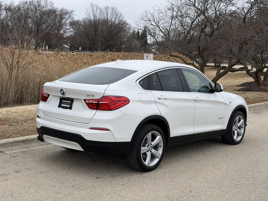 2015 BMW X4 Image 2