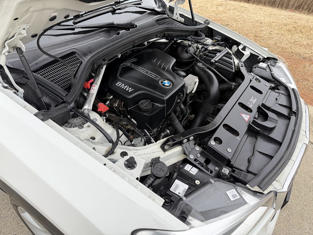 2015 BMW X4 Image 16