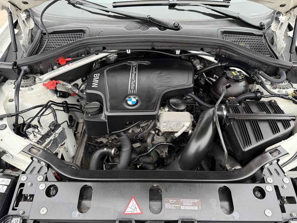 2015 BMW X4 Image 18