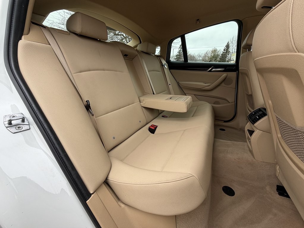 2015 BMW X4 Image 26