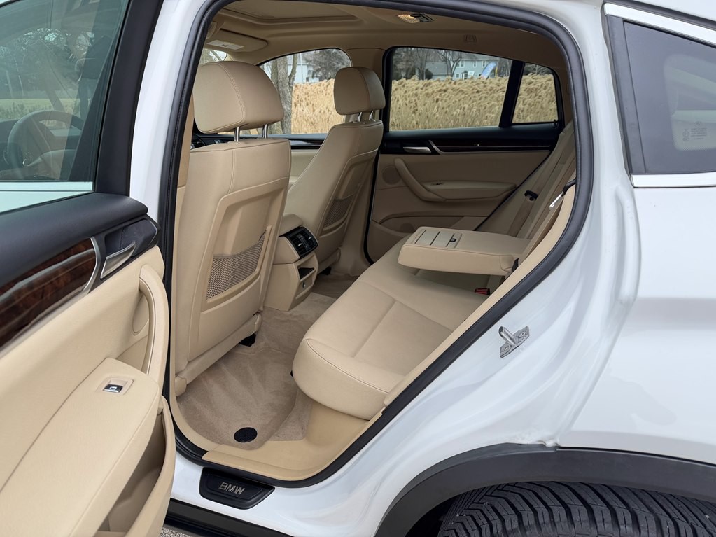 2015 BMW X4 Image 48