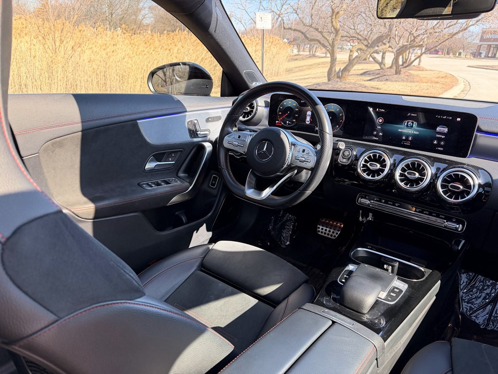 2020 Mercedes-Benz CLA-Class Image 24