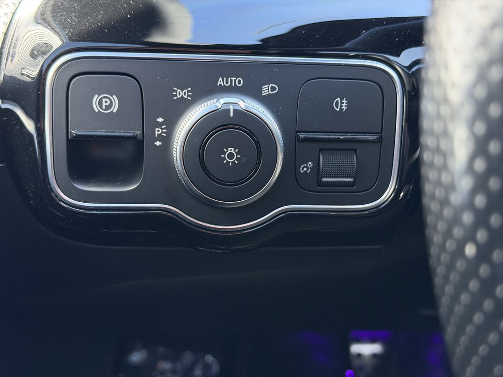 2020 Mercedes-Benz CLA-Class Image 39