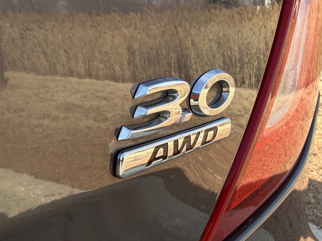 2016 Jaguar XJ Image 12