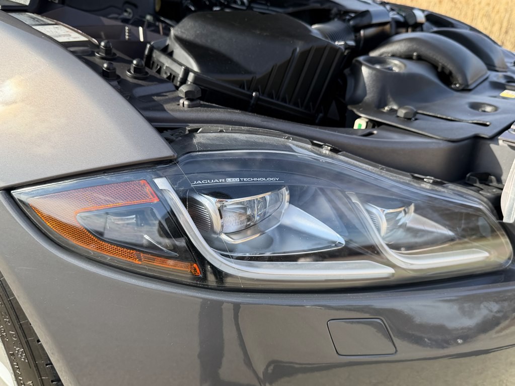 2016 Jaguar XJ Image 14