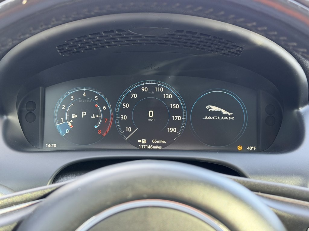 2016 Jaguar XJ Image 53