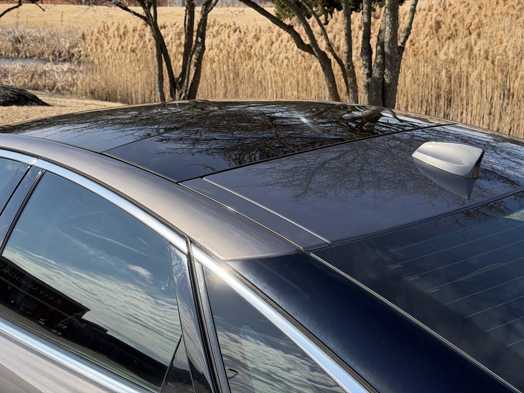 2016 Jaguar XJ Image 68