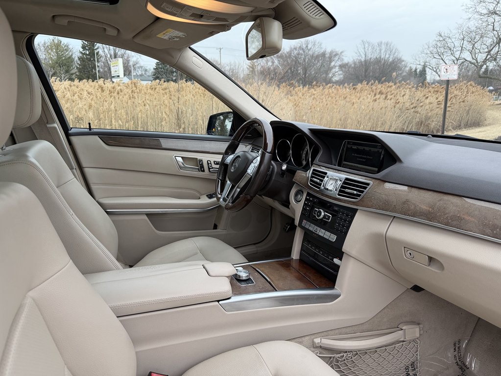 2014 Mercedes-Benz E-Class Image 20