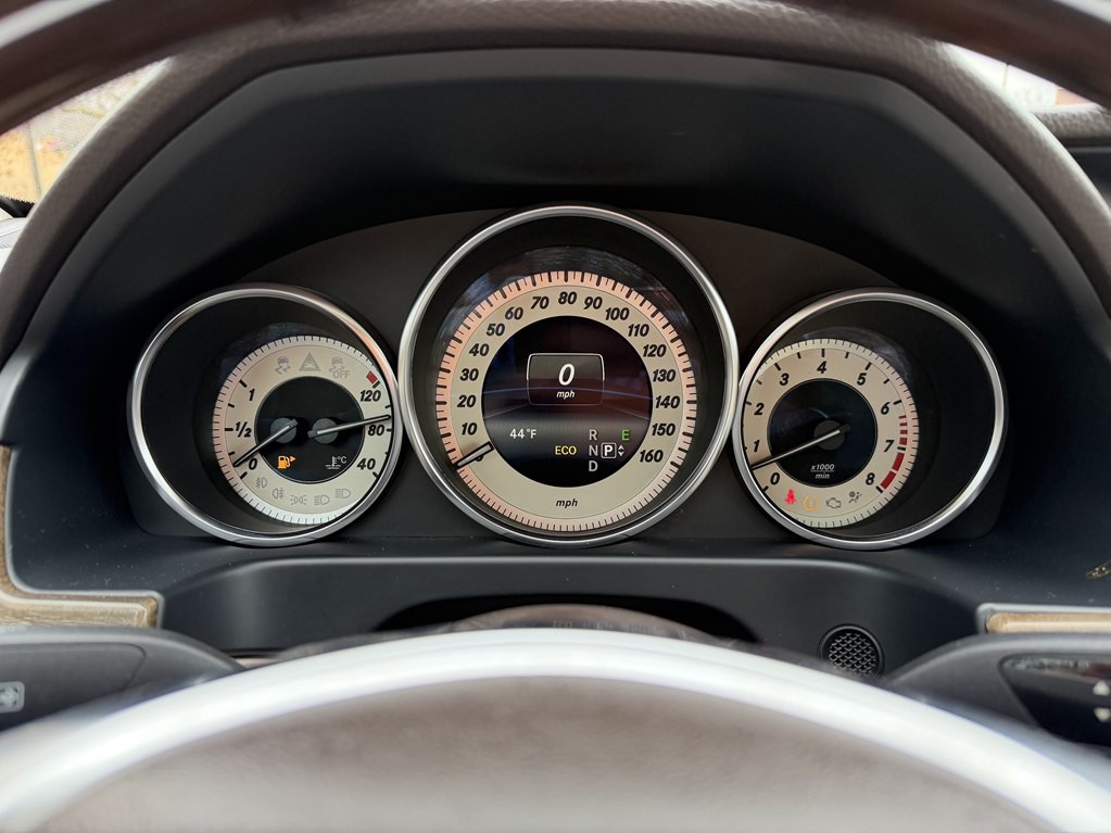 2014 Mercedes-Benz E-Class Image 26