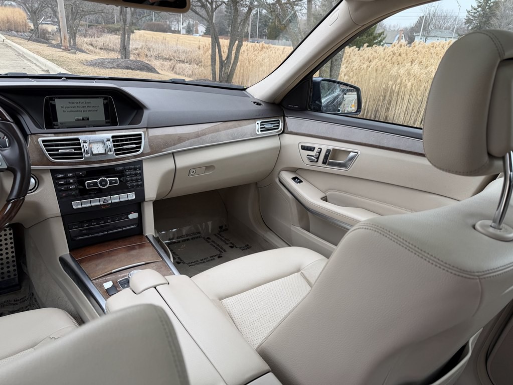 2014 Mercedes-Benz E-Class Image 37