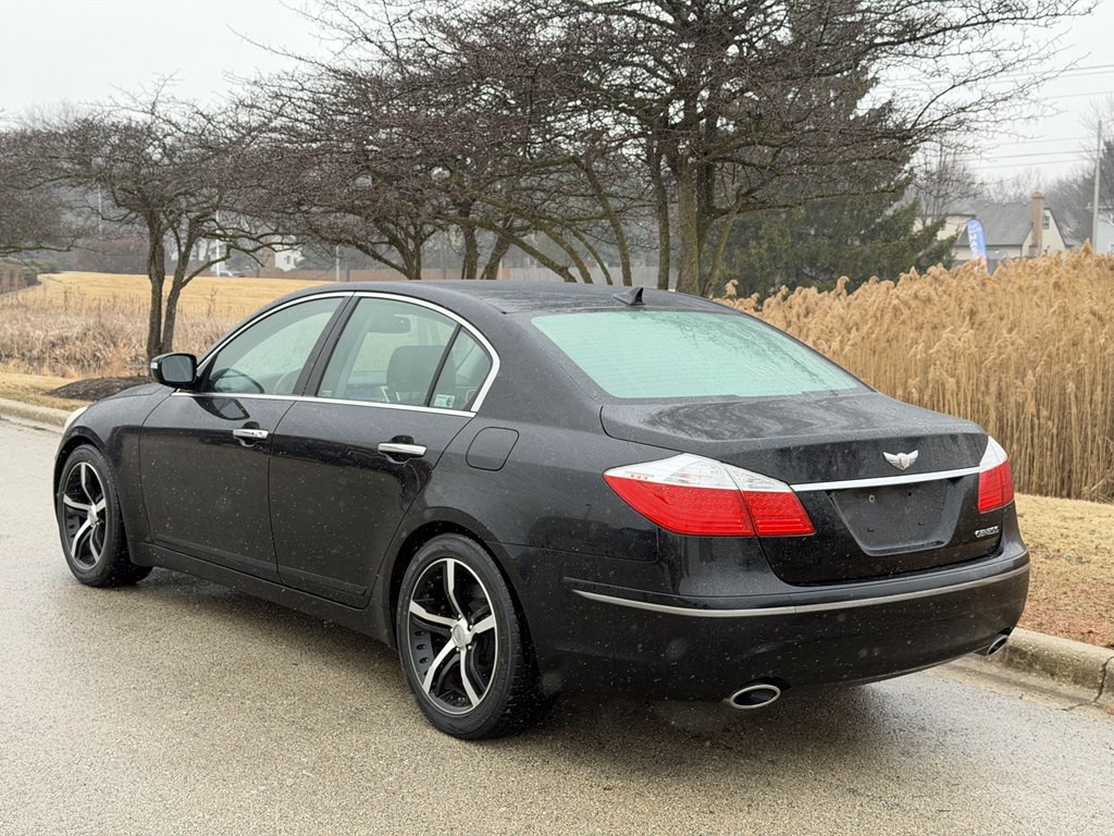 2009 Hyundai Genesis Image 4