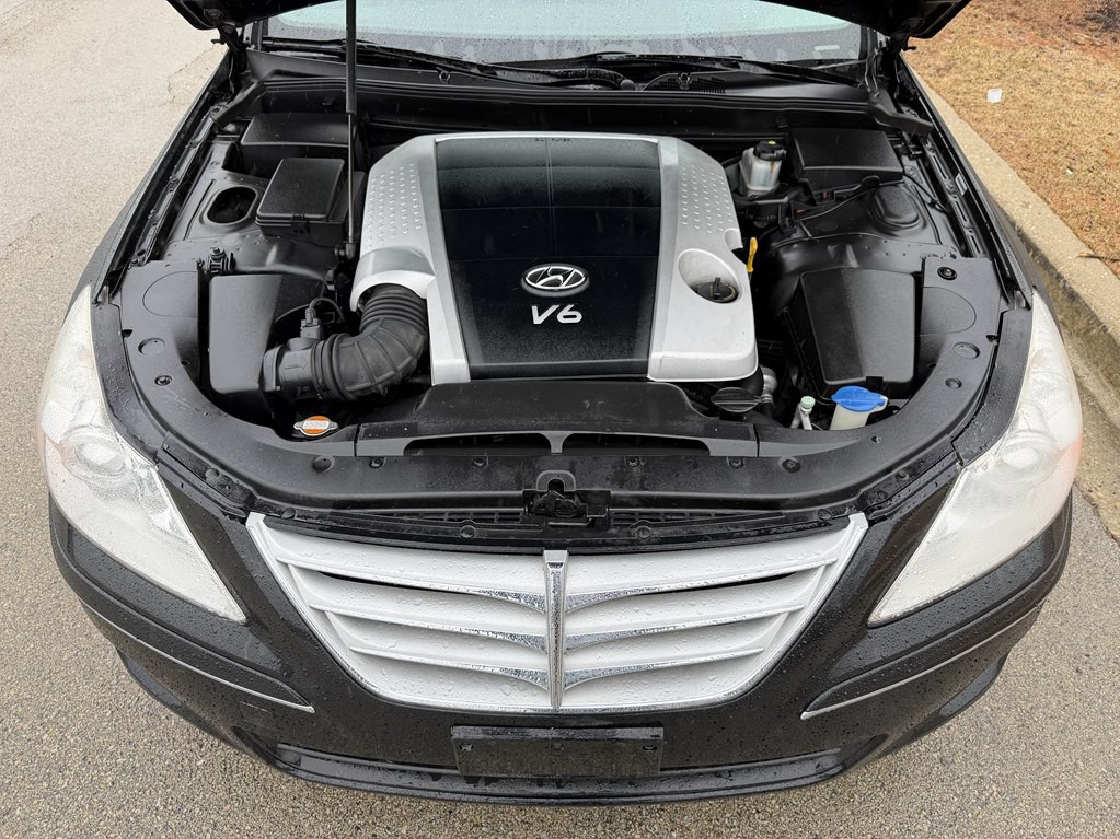 2009 Hyundai Genesis Image 17