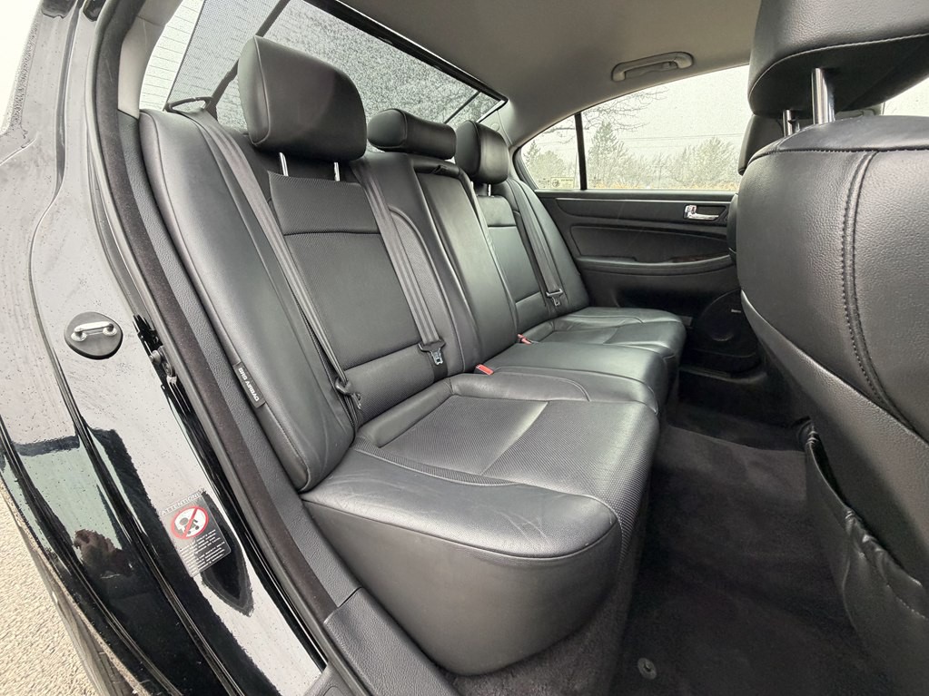2009 Hyundai Genesis Image 24
