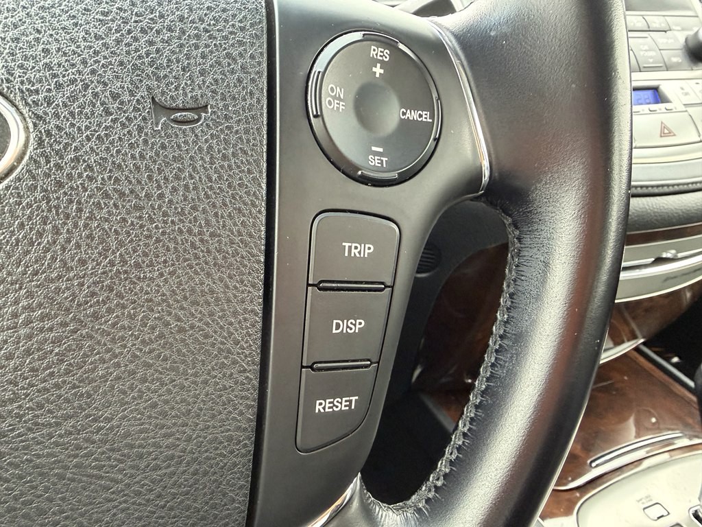 2009 Hyundai Genesis Image 32