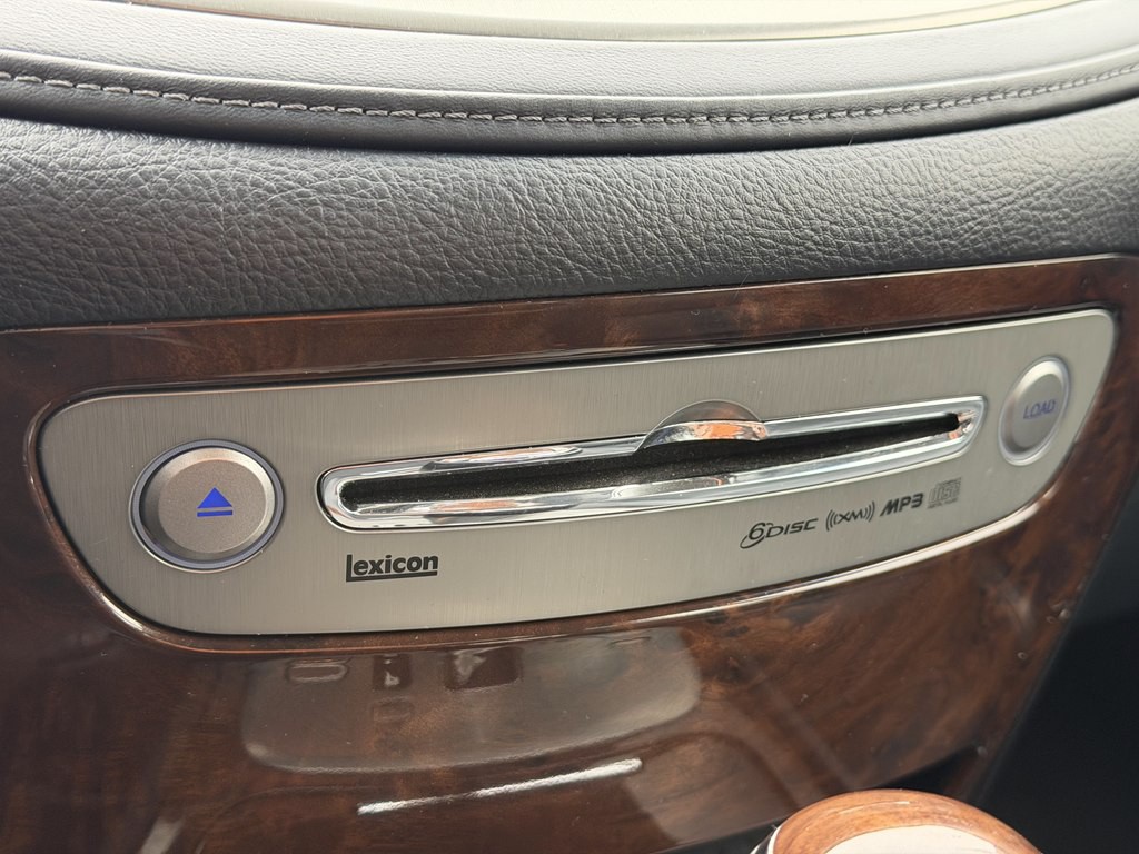 2009 Hyundai Genesis Image 33